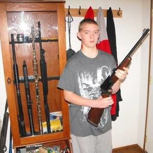 Meet your Posher, Devin